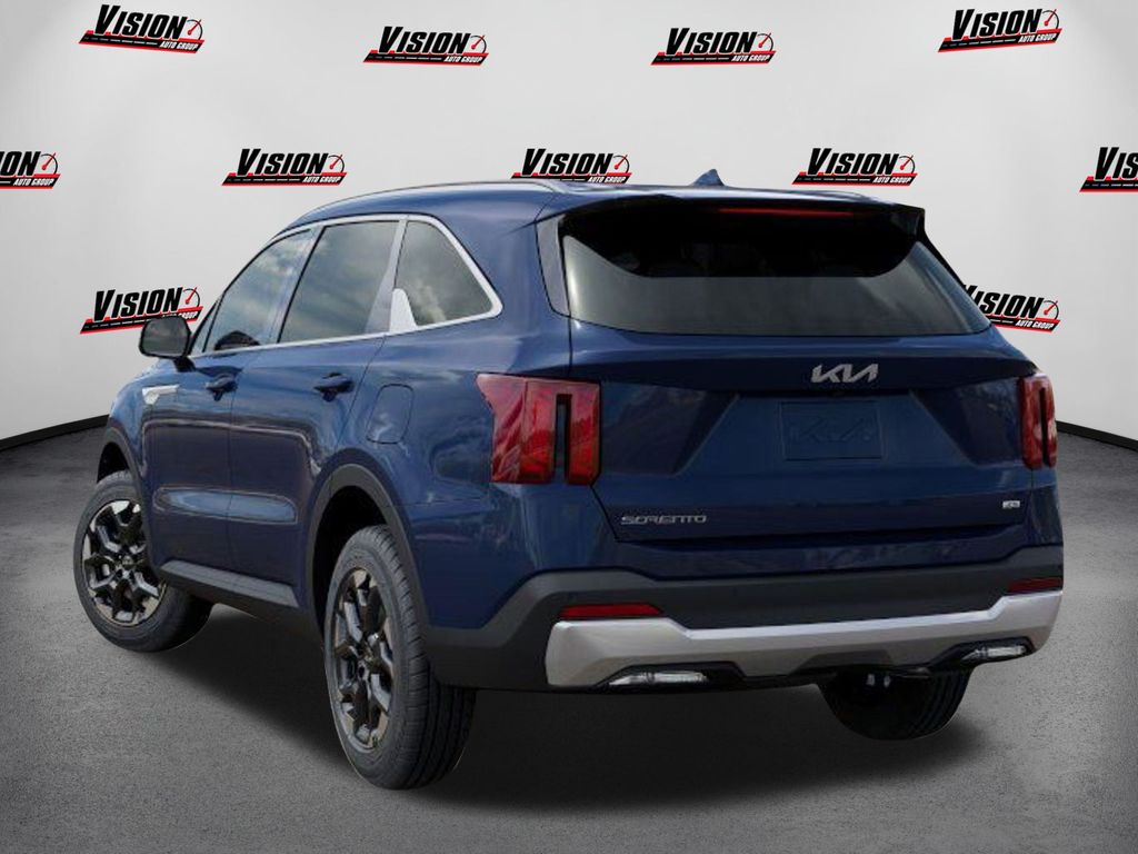 2025 Kia Sorento S photo 4