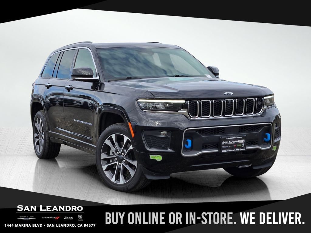 2022 Jeep Grand Cherokee Overland 4xe's photo