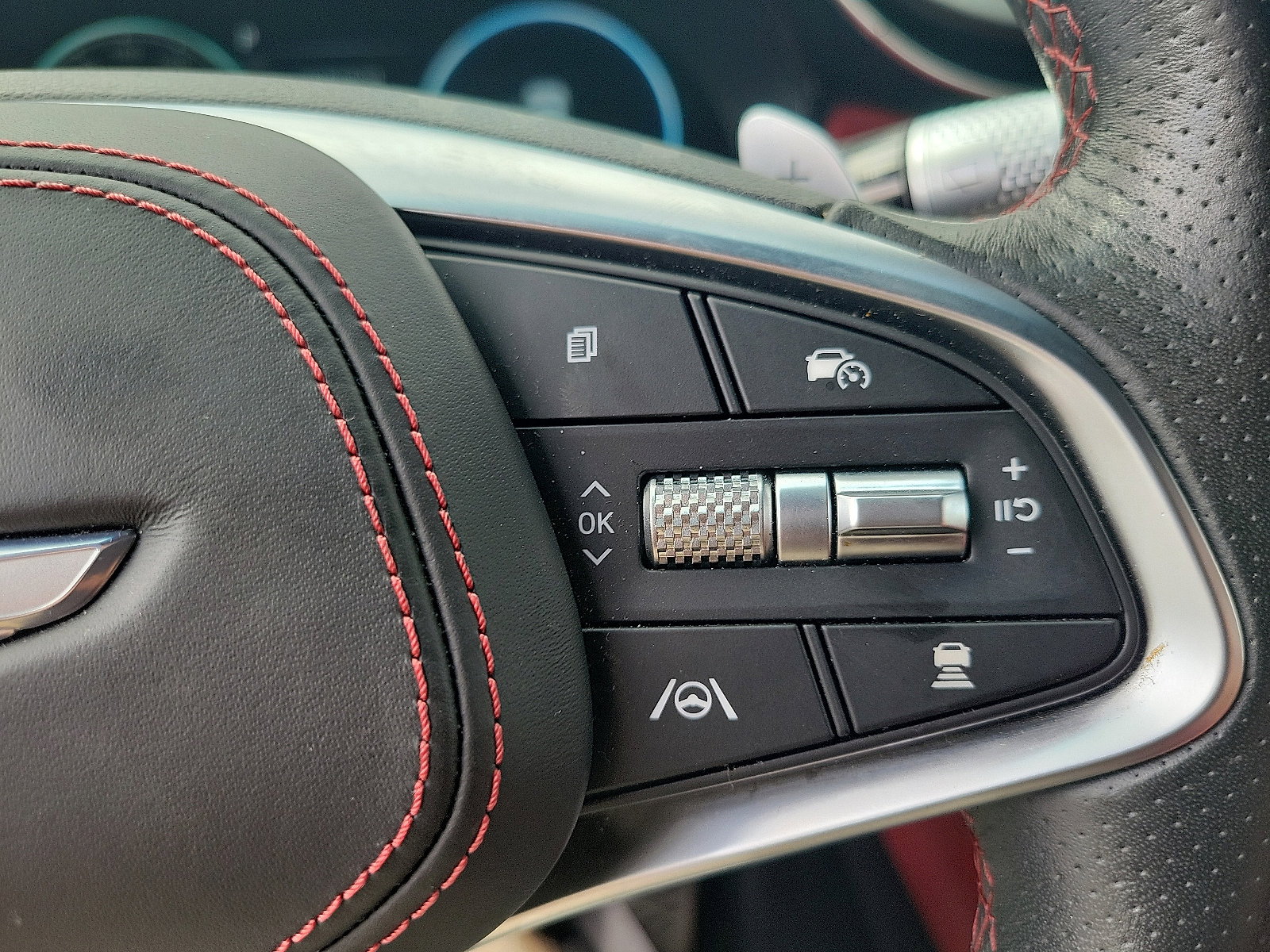 2023 Genesis GV70 2.5T Sport Prestige Advanced photo 6