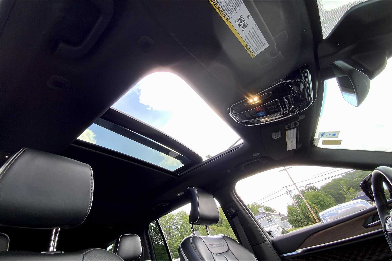 2023 Jeep Grand Cherokee L Summit photo 13