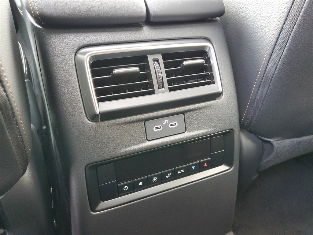 2025 Mazda CX-90 3.3 Turbo Preferred photo 16