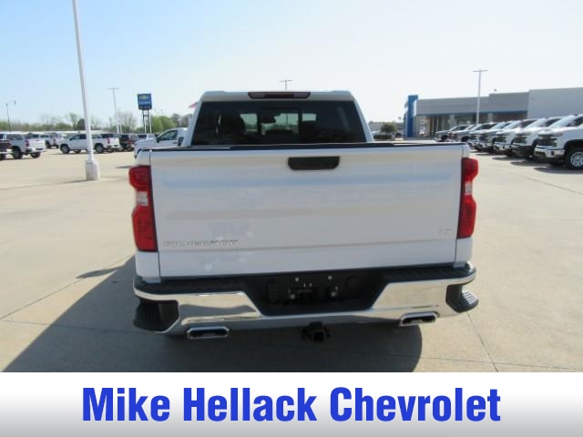 2025 Chevrolet Silverado LT photo 3