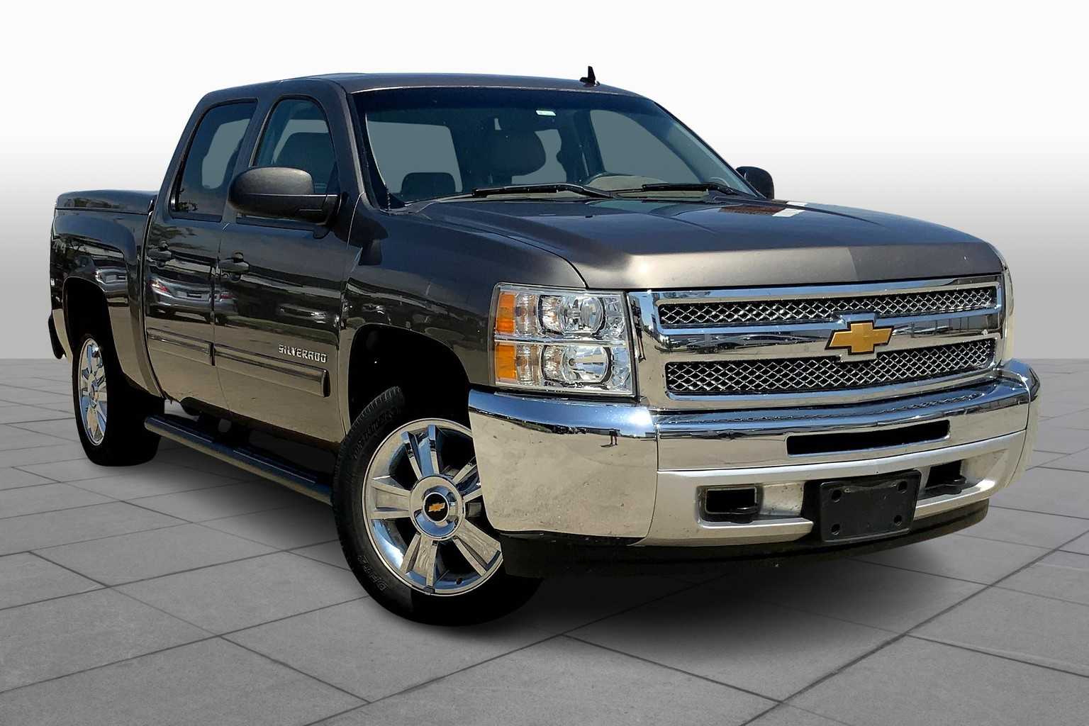 2013 Chevrolet Silverado 1500 LT photo 2