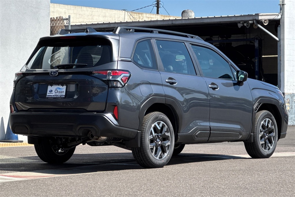 2025 Subaru Forester Base photo 4