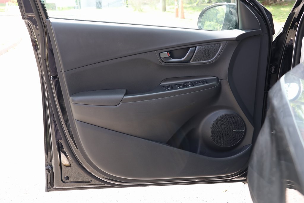 2022 Hyundai Kona SEL N Line photo 10
