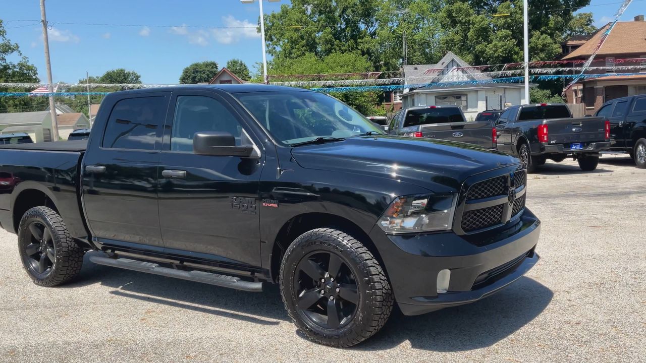2020 Ram 1500 Classic Tradesman photo 2