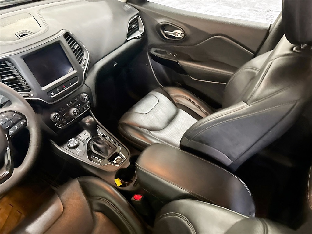 2023 Jeep Cherokee Altitude photo 14