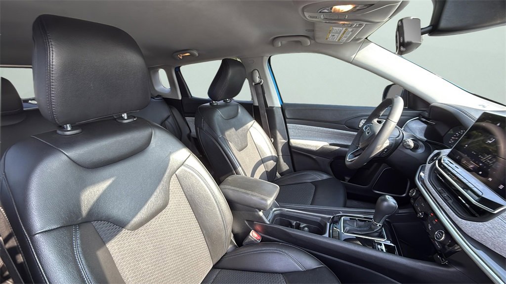 2022 Jeep Compass Latitude photo 14
