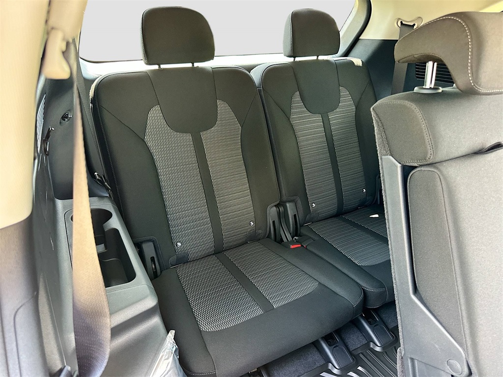 2026 Kia Sorento LX photo 24