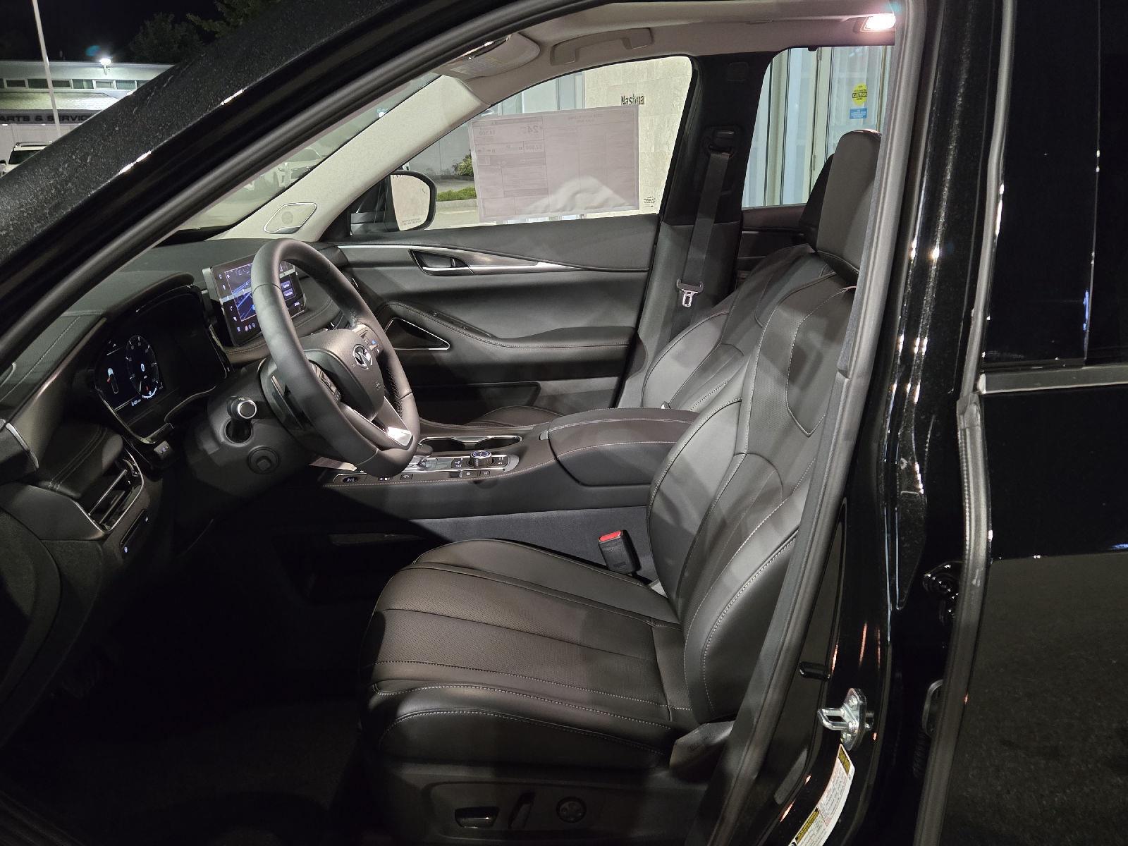 2026 Infiniti QX60 Luxe AWD photo 3