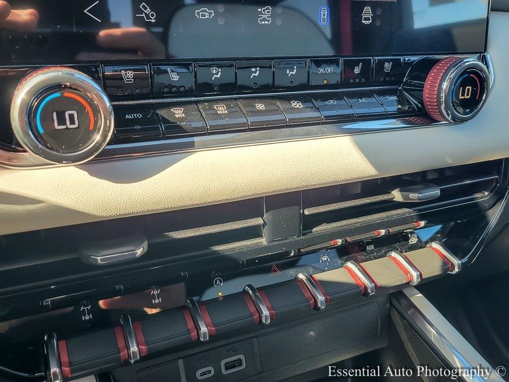 2026 GMC CANYON - Image 13