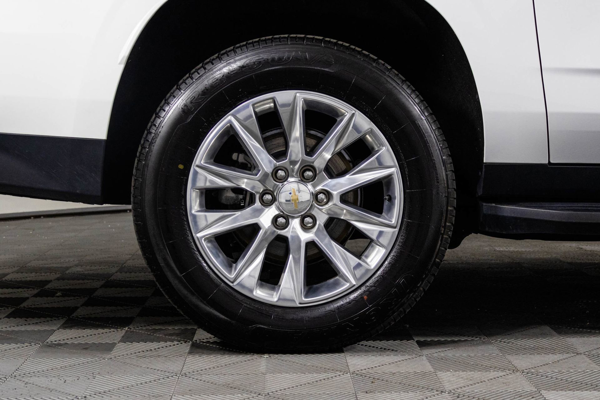 2023 Chevrolet Suburban Premier photo 29