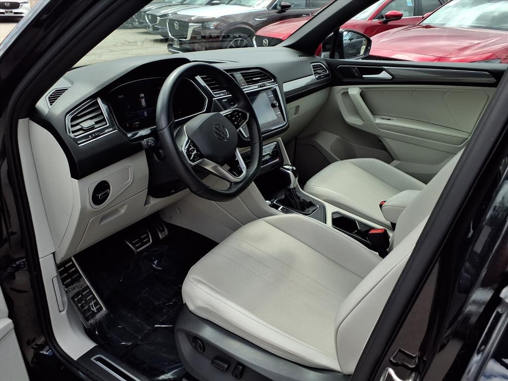 2022 Volkswagen Tiguan SE R-Line Black photo 13