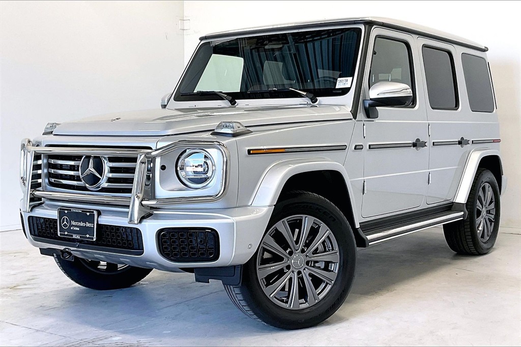 2025 Mercedes Benz G 550 photo 2