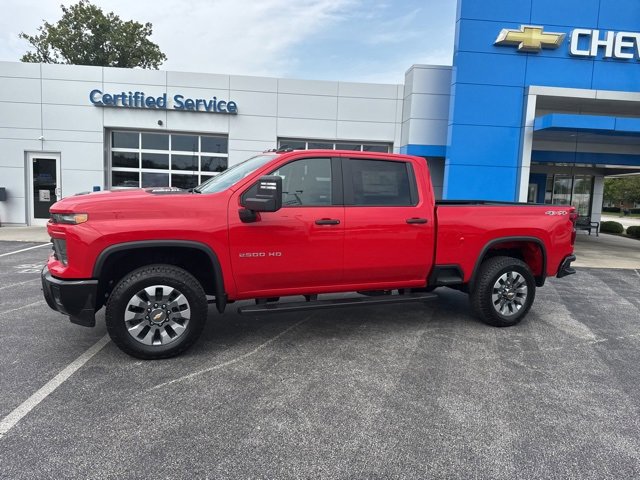 2026 Chevrolet Silverado 2500HD Custom photo 4