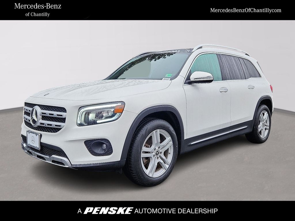 2023 Mercedes-Benz GLB Base's photo