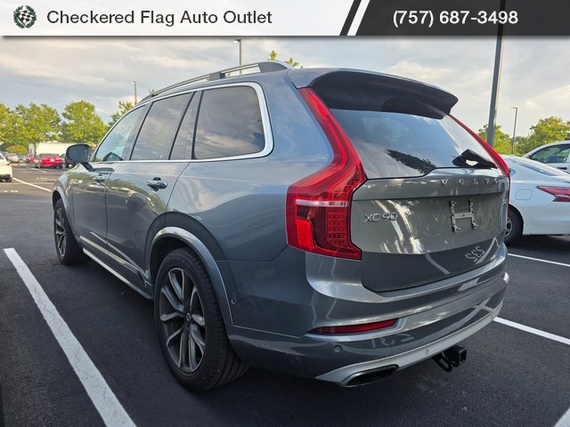 2017 Volvo XC90 T6 Momentum photo 4