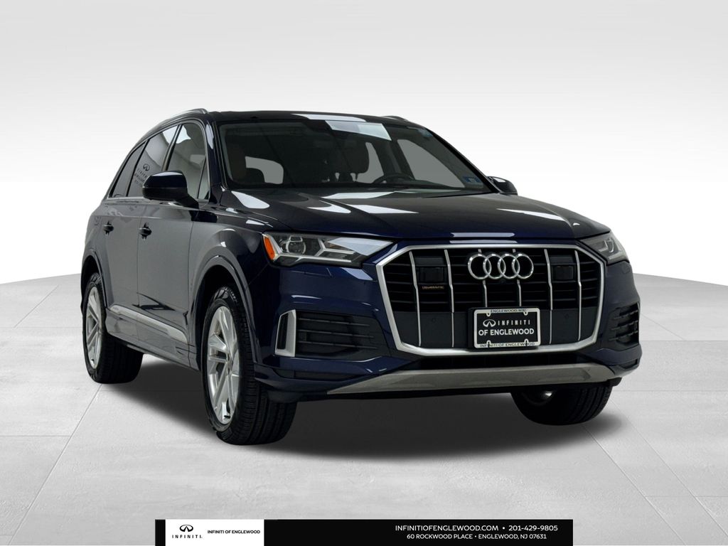 2021 Audi Q7 Premium Plus's photo