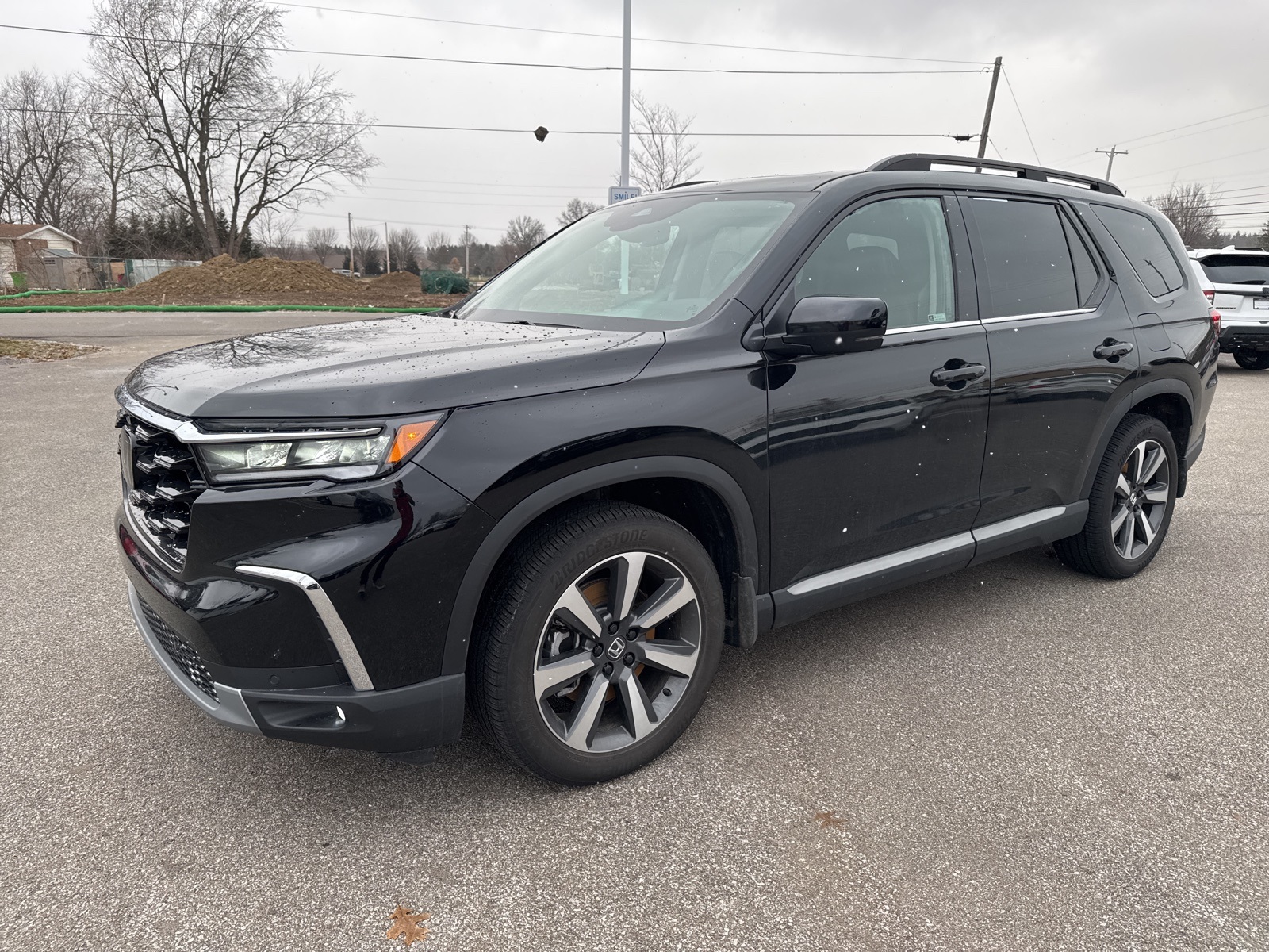 2023 Honda Pilot Elite's photo