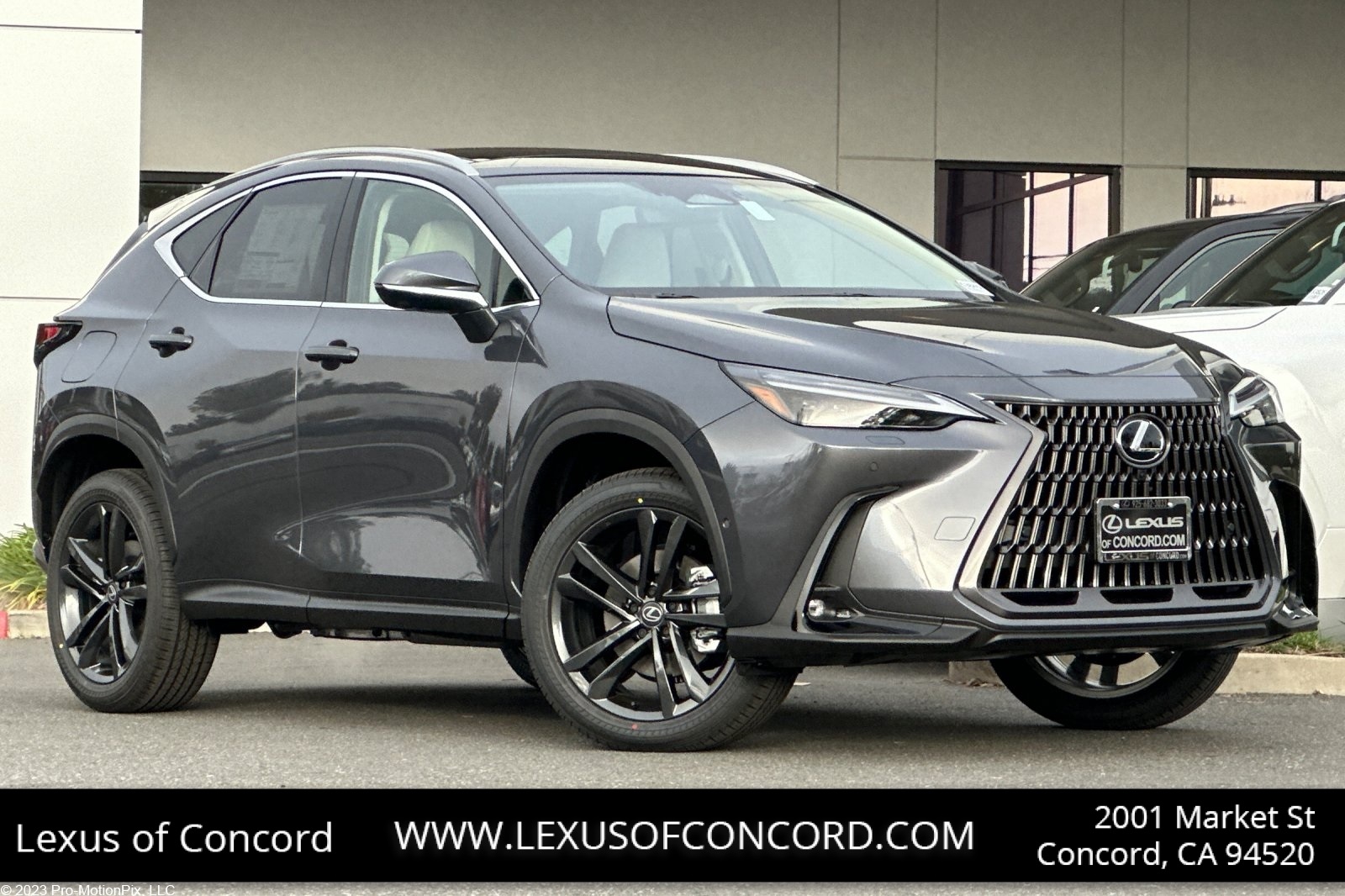 2026 Lexus NX PHEV 450h+'s photo