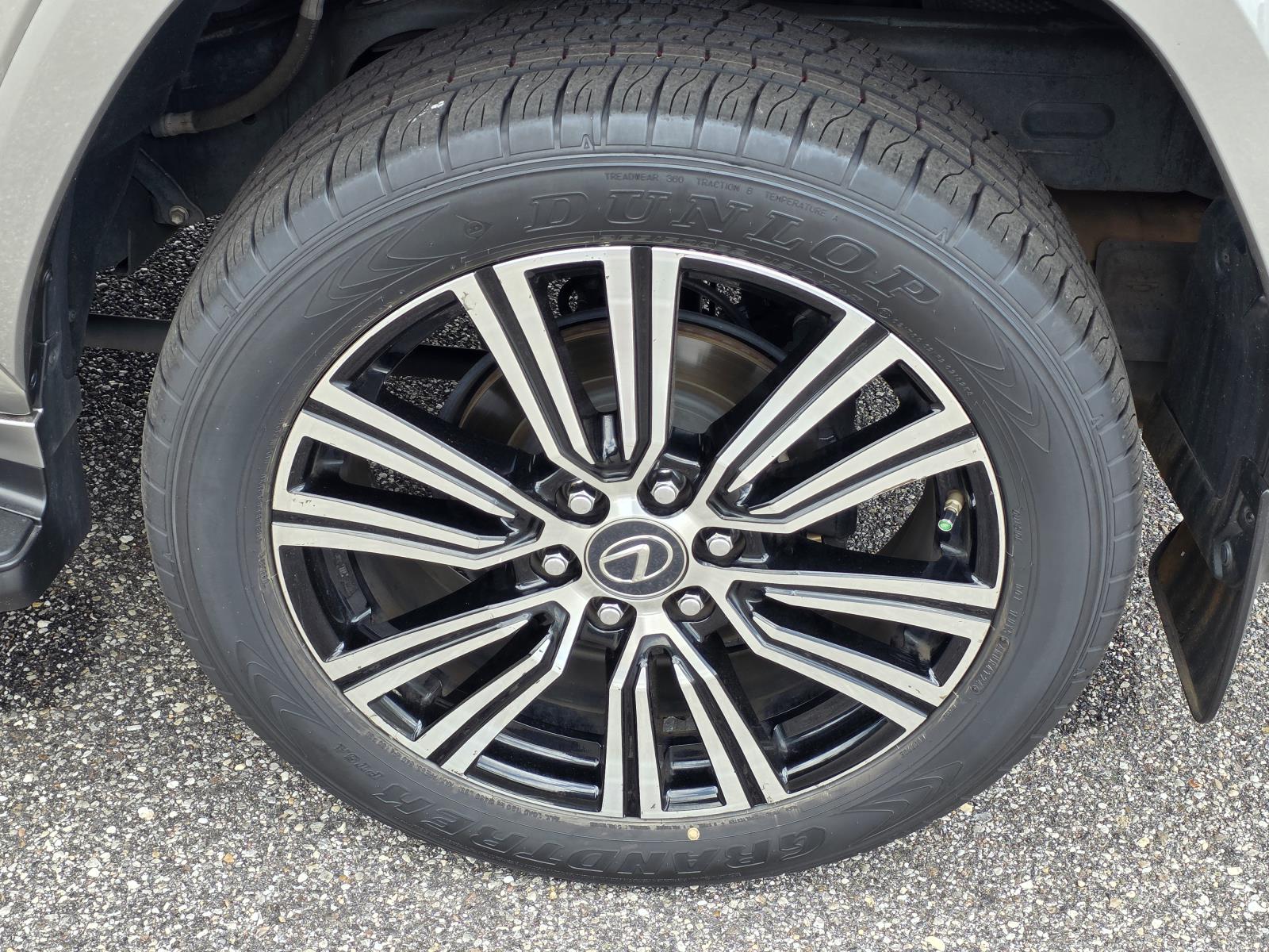 2022 Lexus LX 600 Luxury photo 37