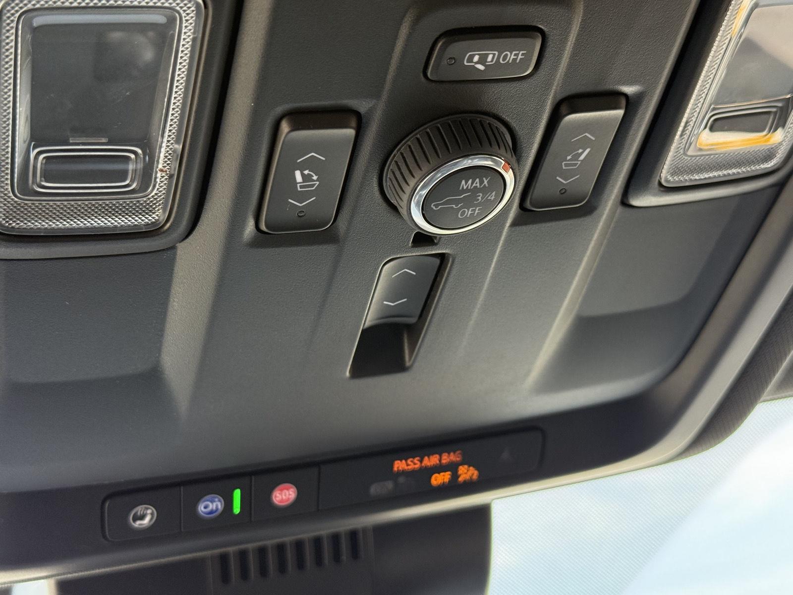 2024 Gmc Yukon XL SLT photo 27