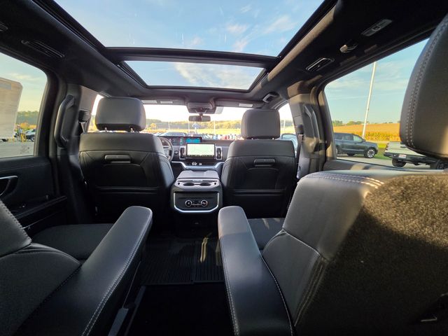 2025 Ford Expedition Platinum photo 46