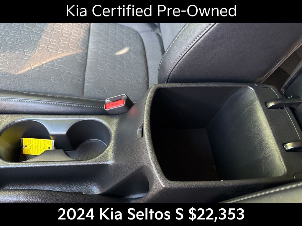 2024 Kia Seltos S photo 27