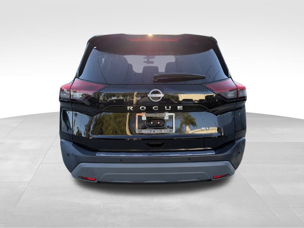 2023 Nissan Rogue SV photo 4