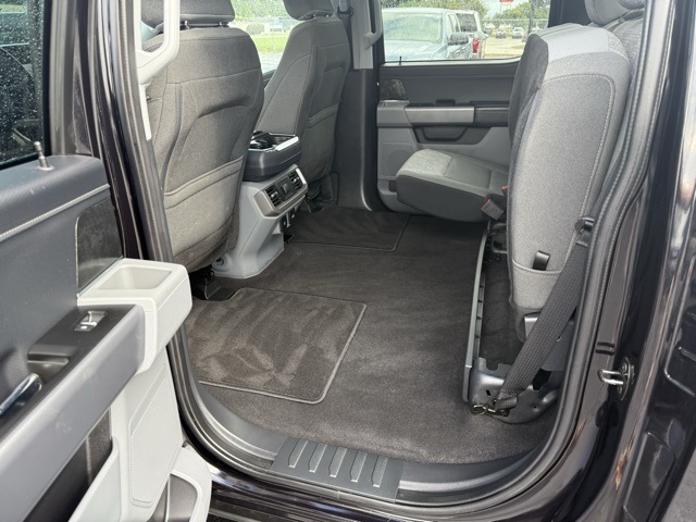 2023 Ford F-150 XLT photo 13