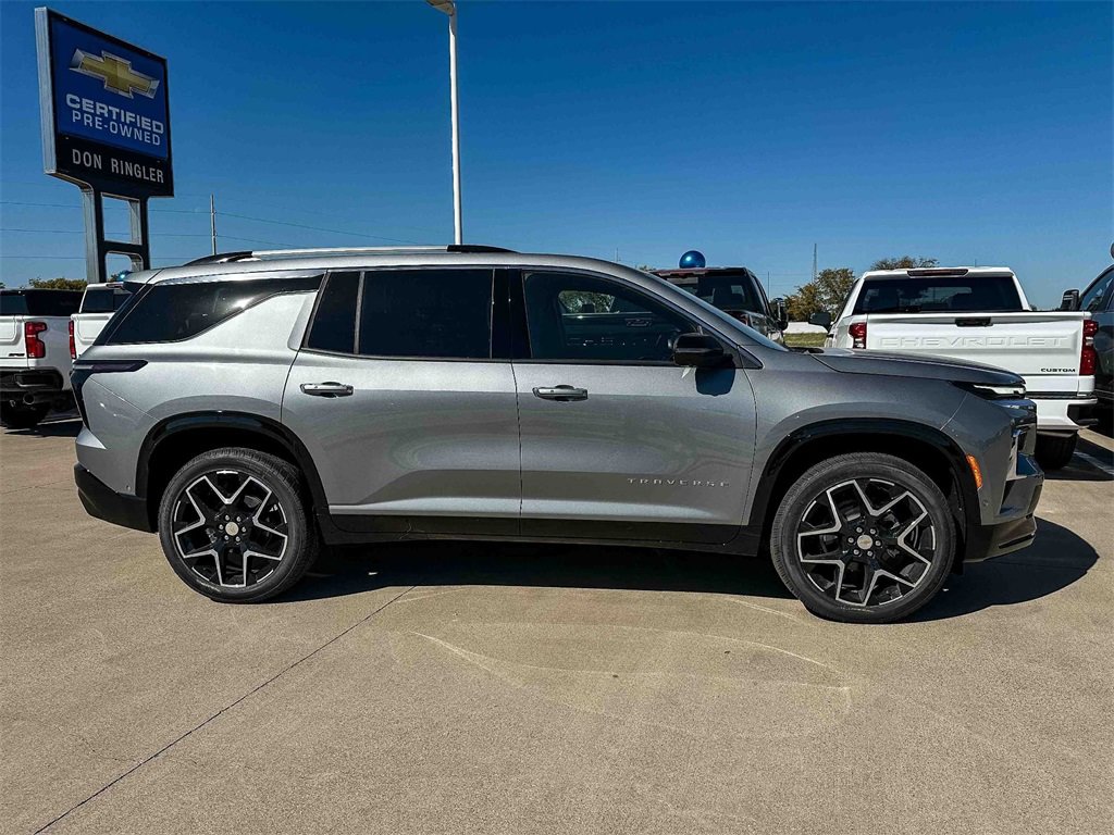 2026 Chevrolet Traverse High Country photo 4