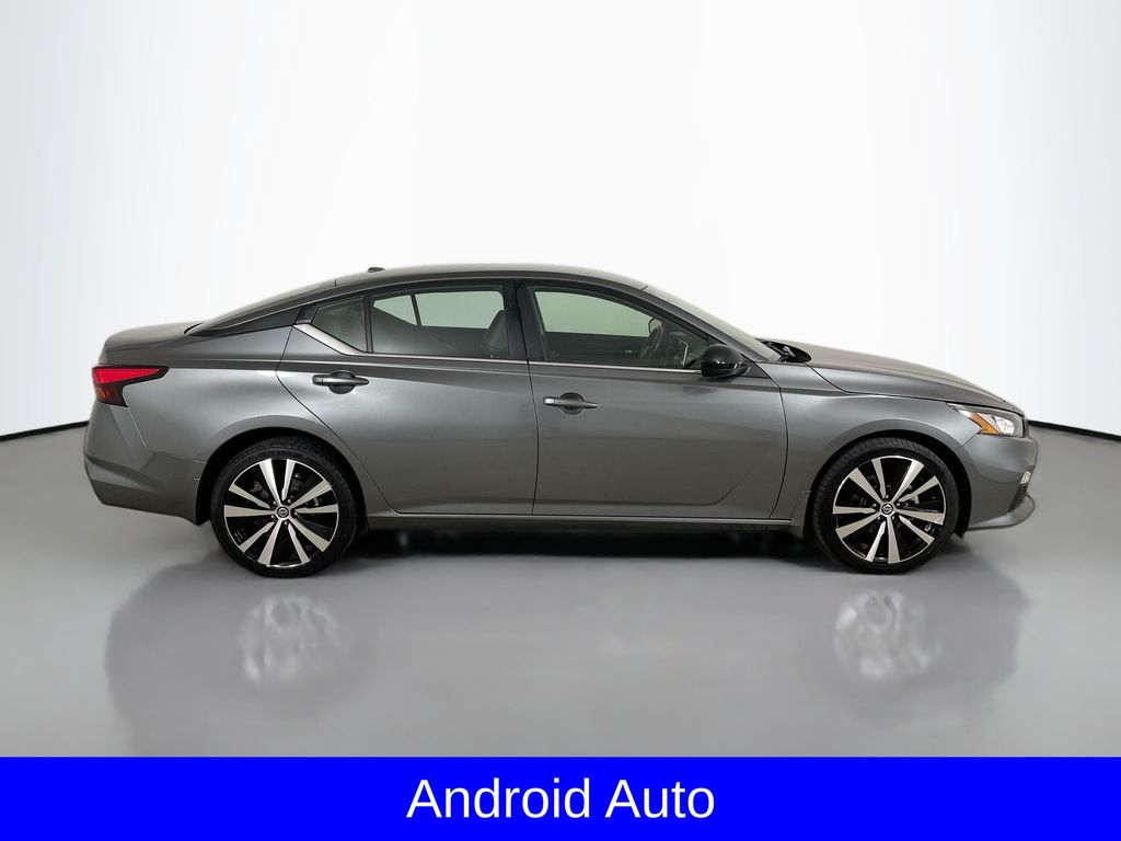 2022 Nissan Altima 2.5 SR photo 8