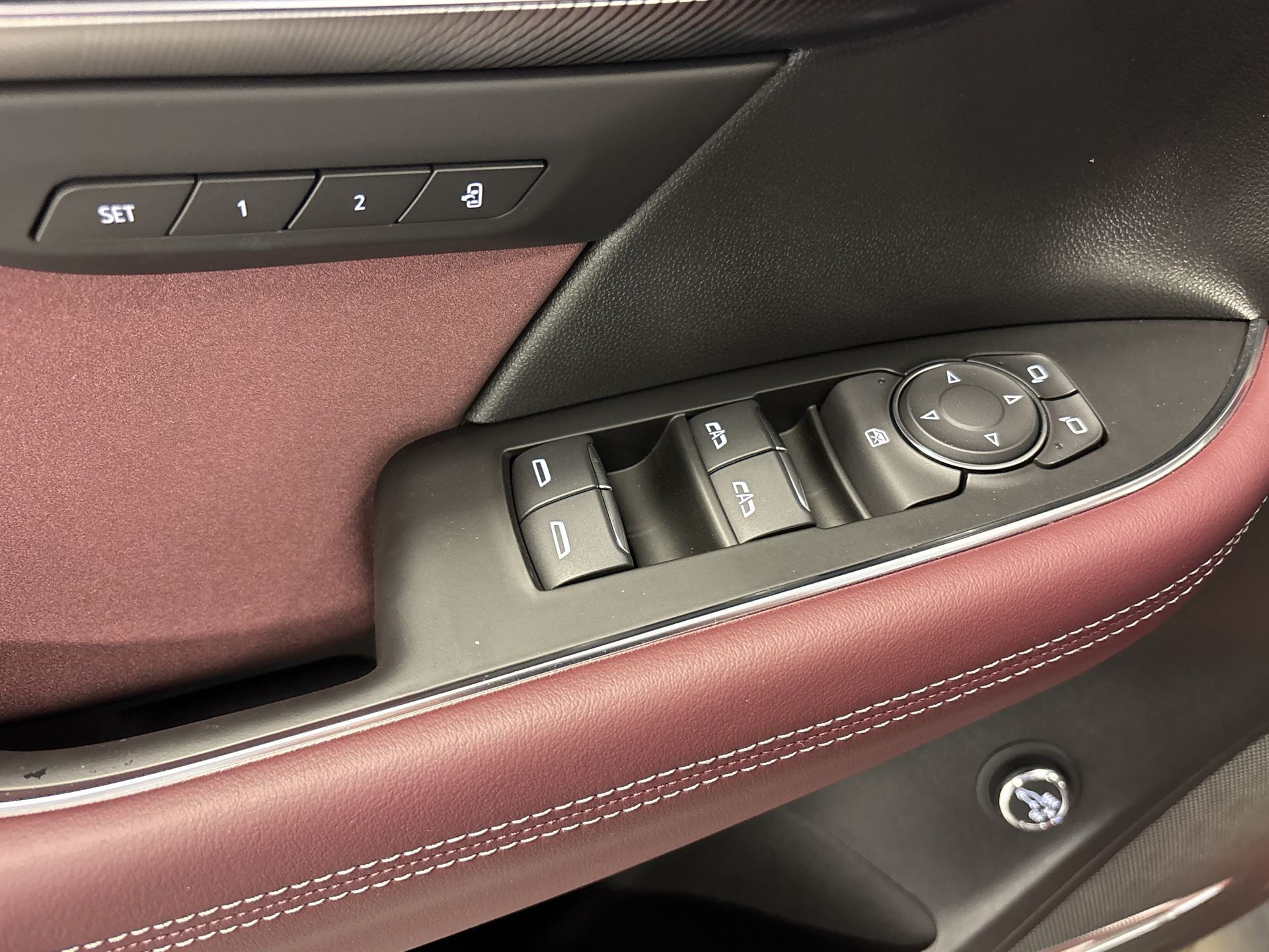 2025 Buick Envision Sport Touring photo 4