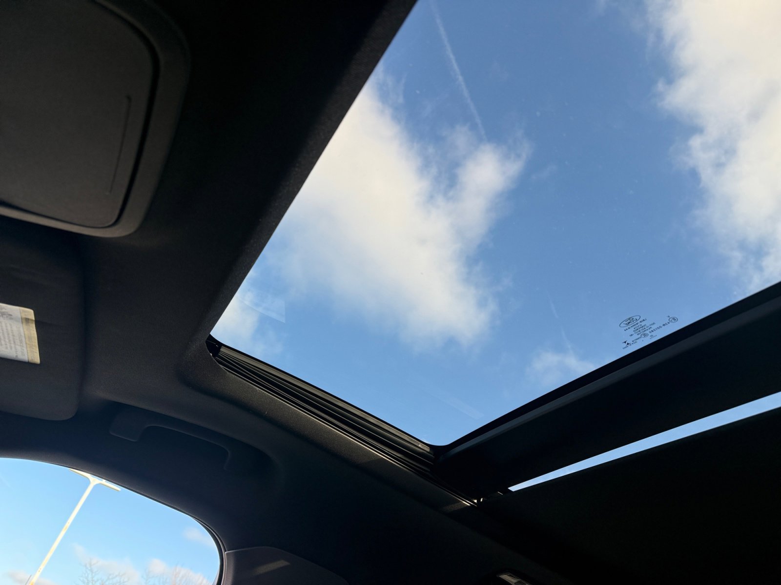 2023 Ford Explorer Platinum photo 3