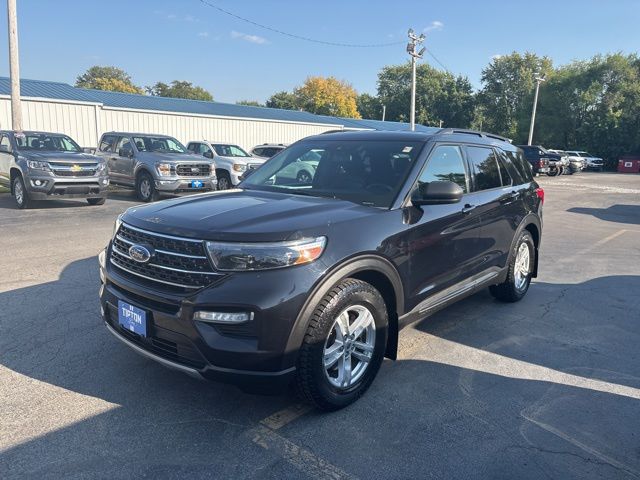 2020 Ford Explorer XLT photo 2