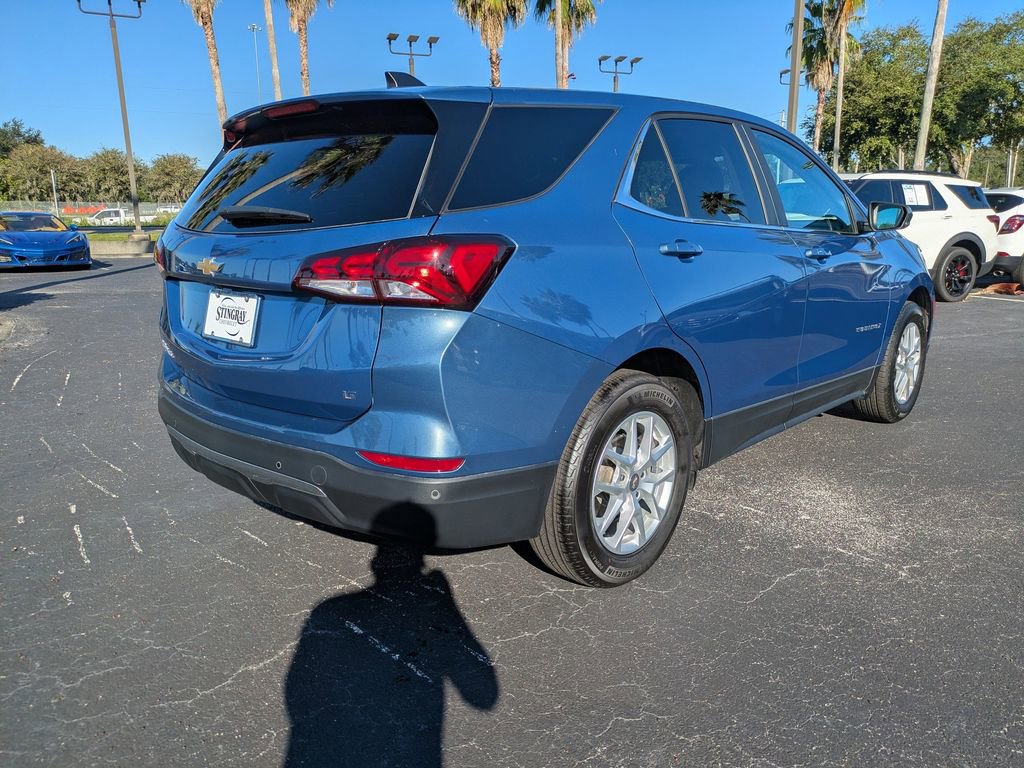 2024 Chevrolet Equinox LT photo 3