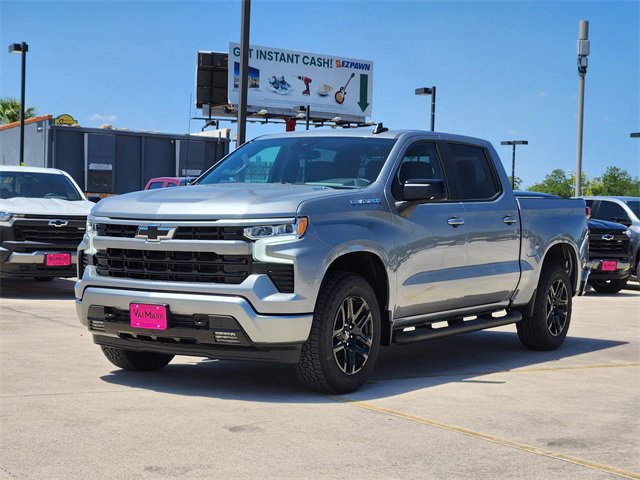 2026 Chevrolet Silverado RST photo 2