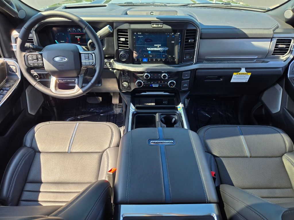 2025 Ford F-250 Platinum photo 18
