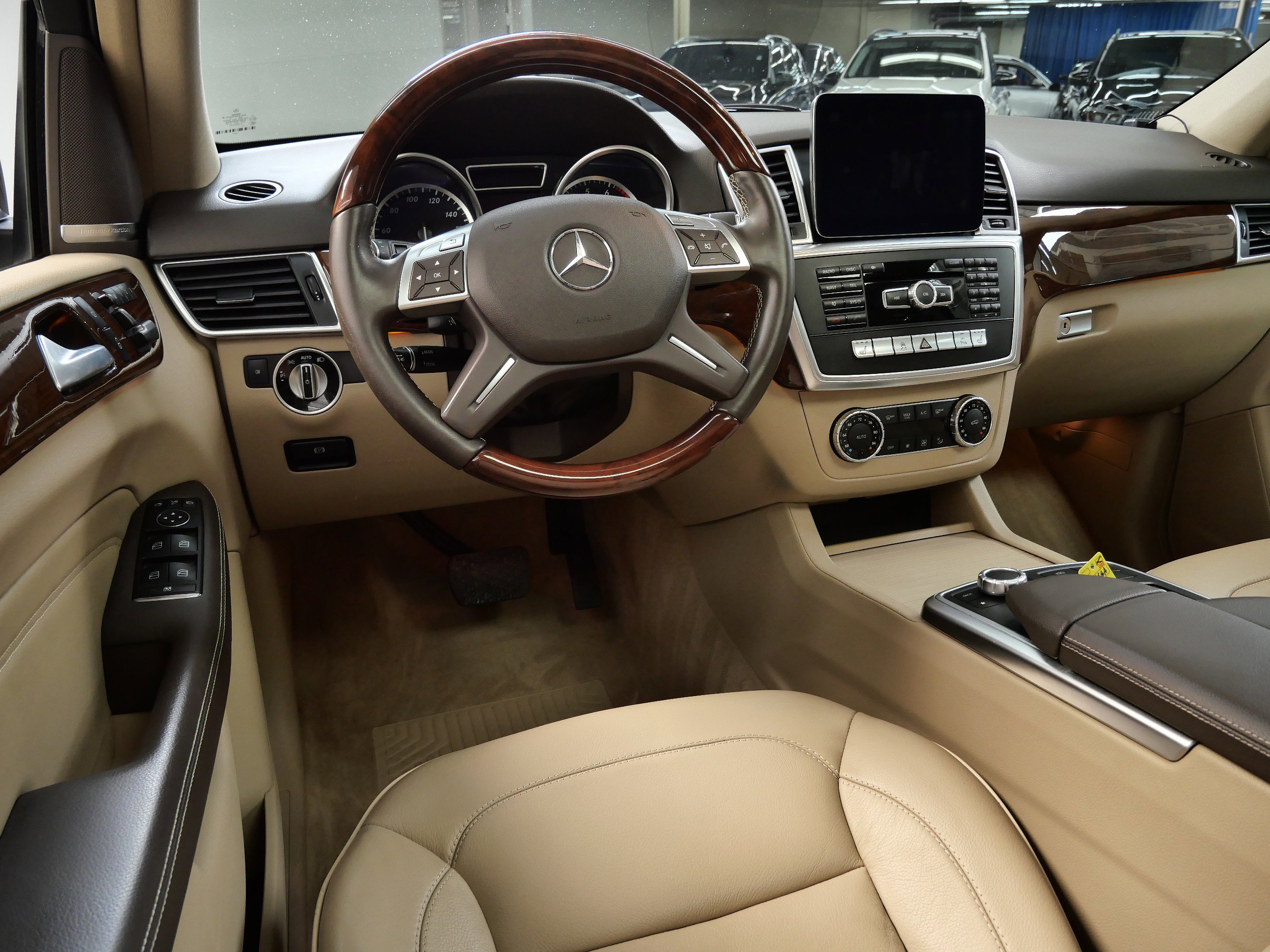 Used 2012 Mercedes-Benz M-Class ML350 with VIN 4JGDA5HB0CA049517 for sale in Minnetonka, Minnesota
