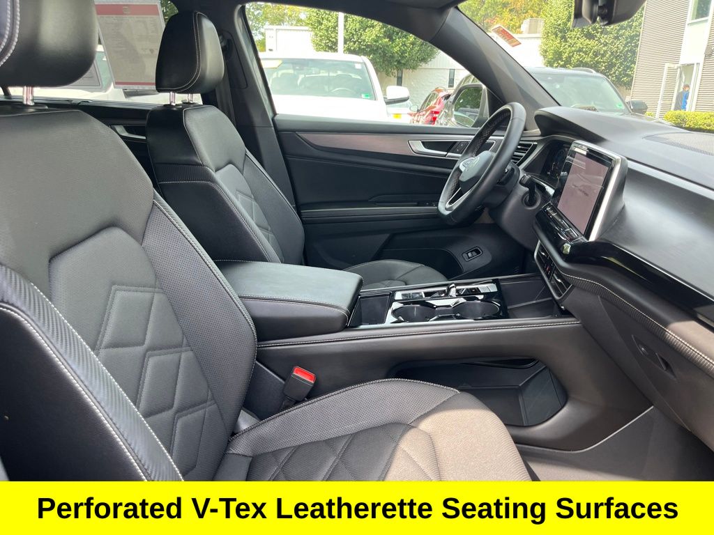 2024 Volkswagen Atlas Cross Sport SE Technology photo 27
