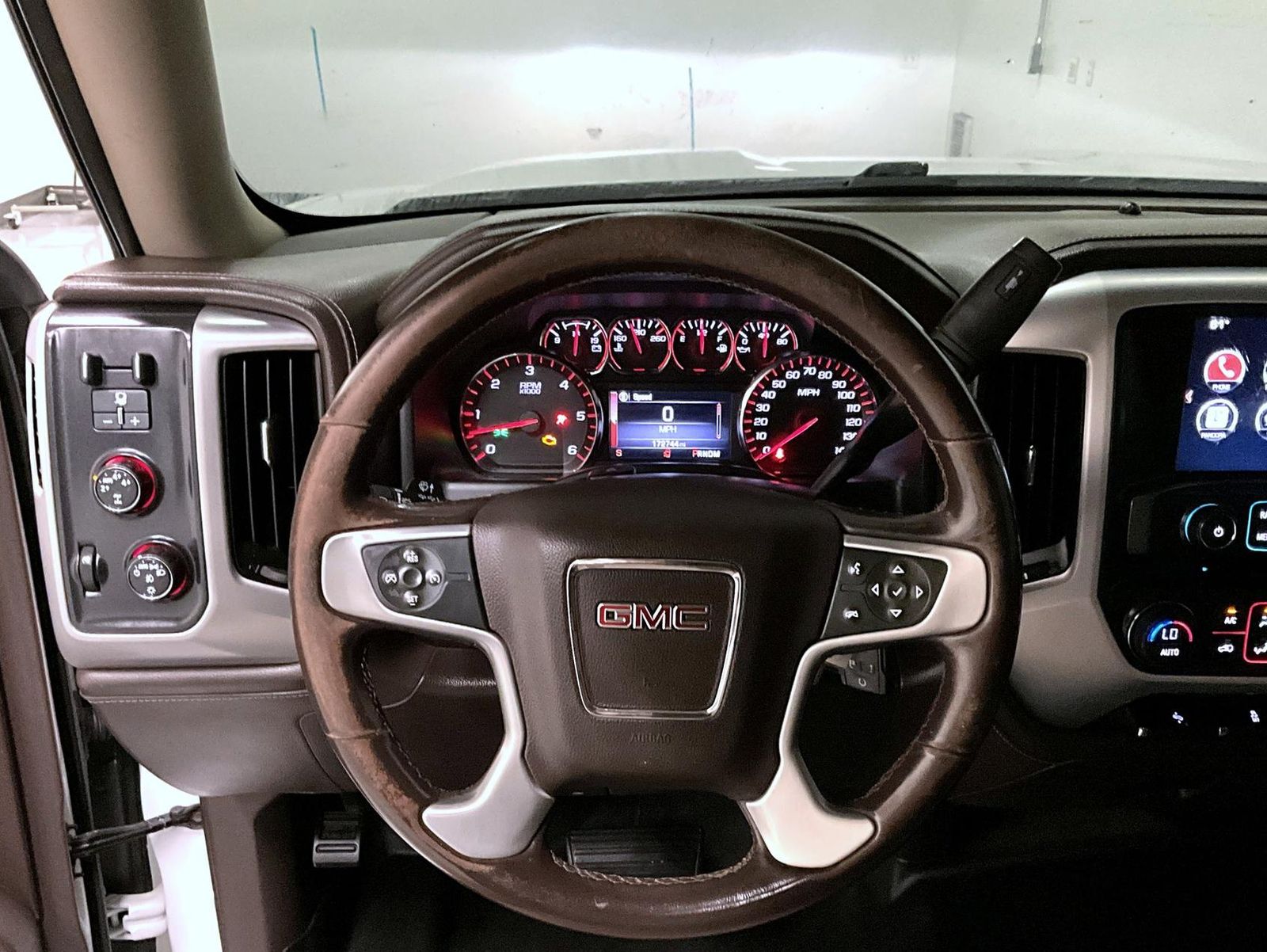 2016 Gmc Sierra 1500 SLE photo 11