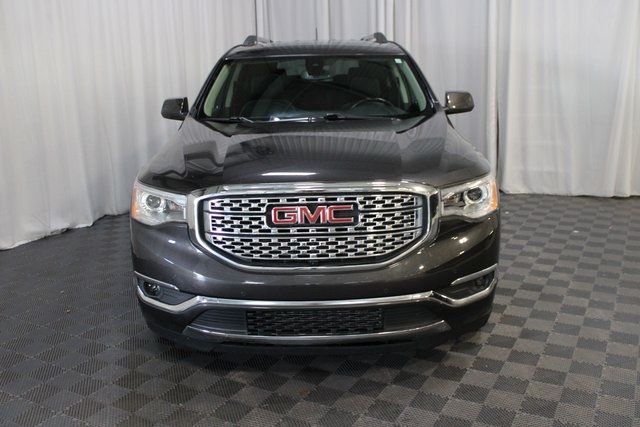 2019 Gmc Acadia Denali photo 2