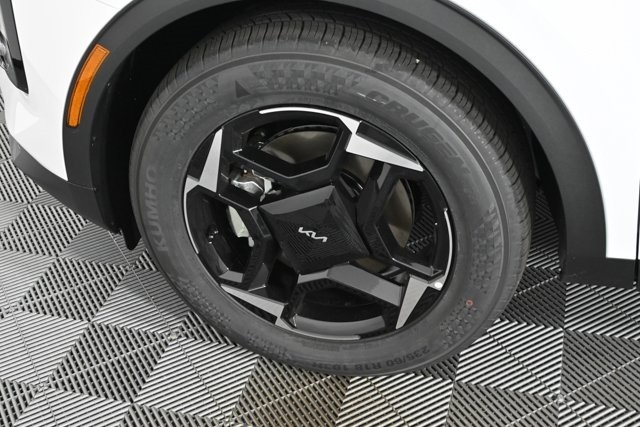 2026 Kia Sportage EX photo 4