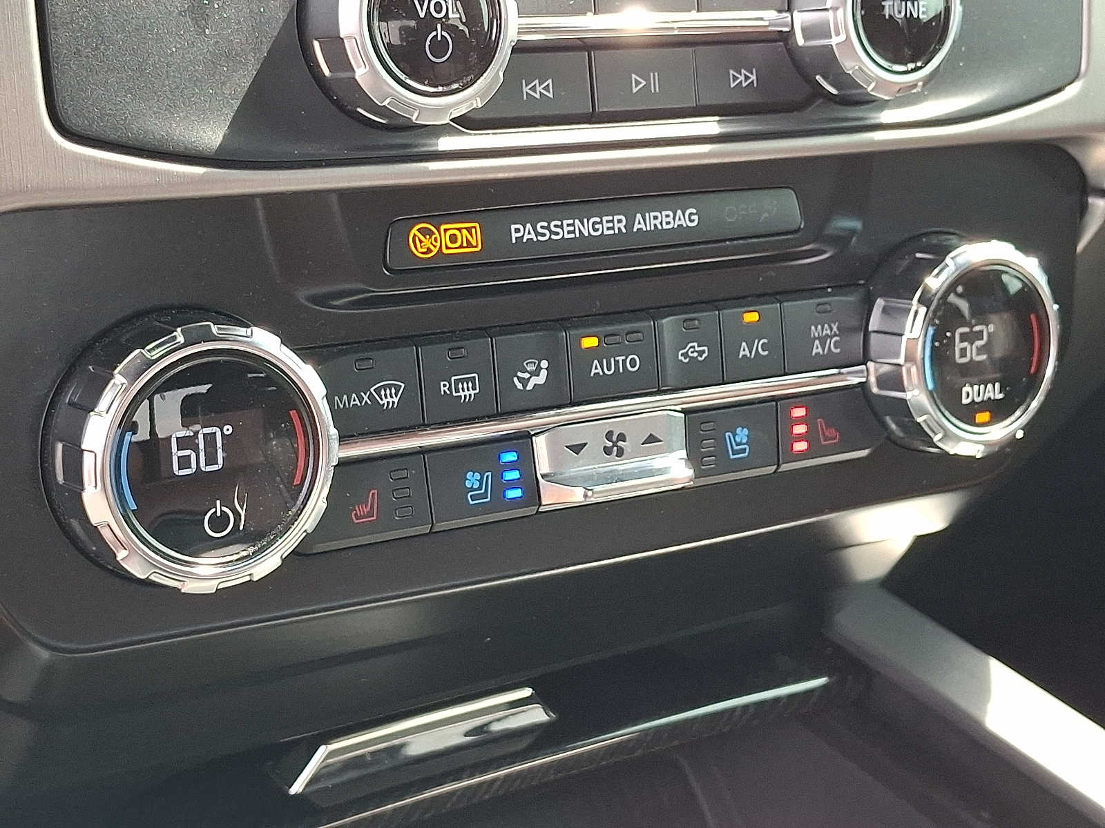 2022 Ford F-250 Platinum photo 15