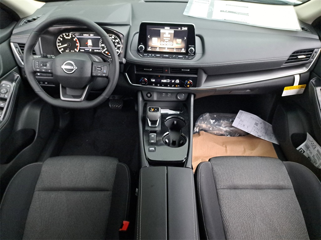 2026 Nissan Rogue SV photo 15