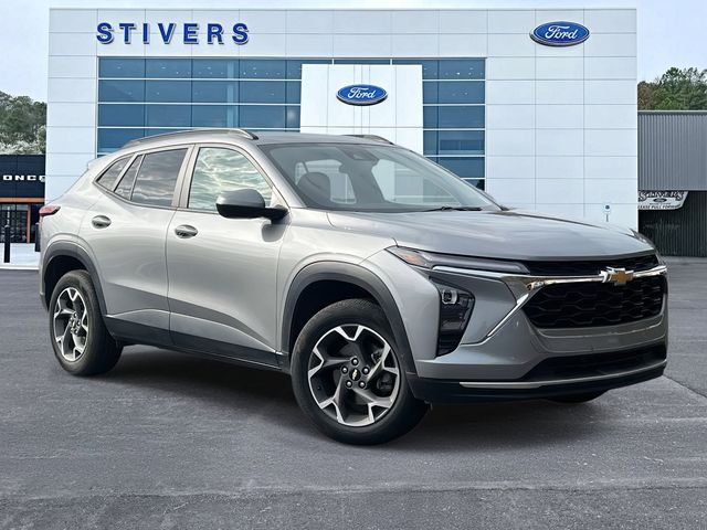 2024 Chevrolet Trax LT's photo