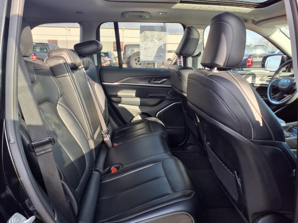 2024 Jeep Cherokee Limited 4xe photo 22
