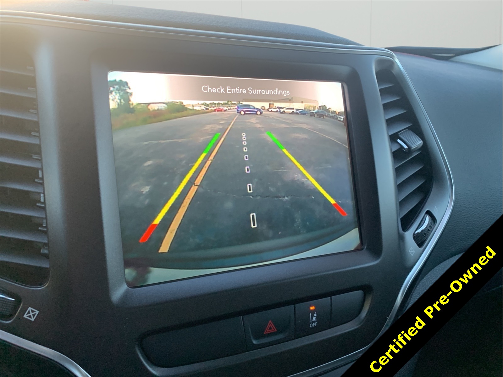 2022 Jeep Cherokee Trailhawk photo 21
