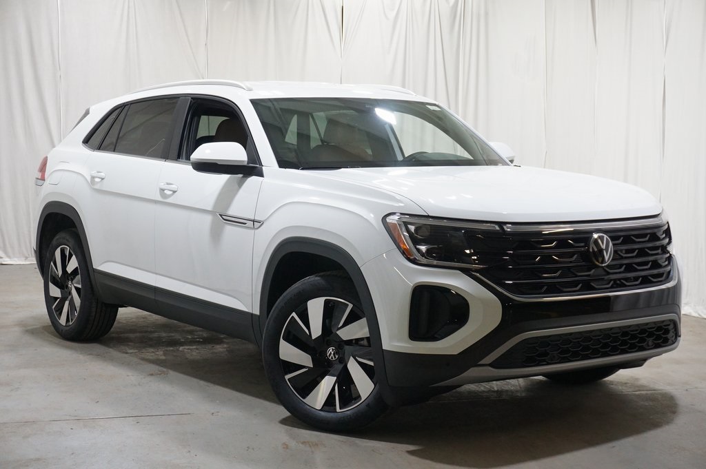 2025 Volkswagen Atlas Cross Sport SE Technology photo 2