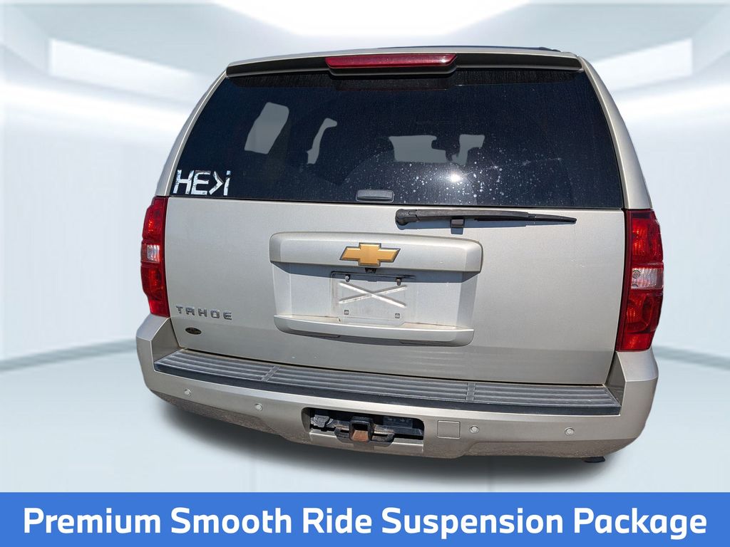 2014 Chevrolet Tahoe LT photo 4